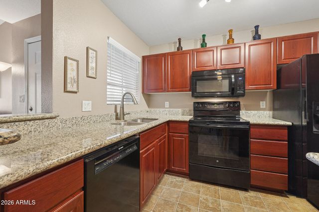 1880 E MORTEN Avenue 214, Phoenix, AZ 85020