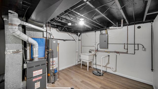 4820 E 26th Avenue, Lake Station, IN 46405