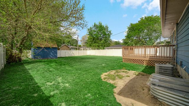 4820 E 26th Avenue, Lake Station, IN 46405