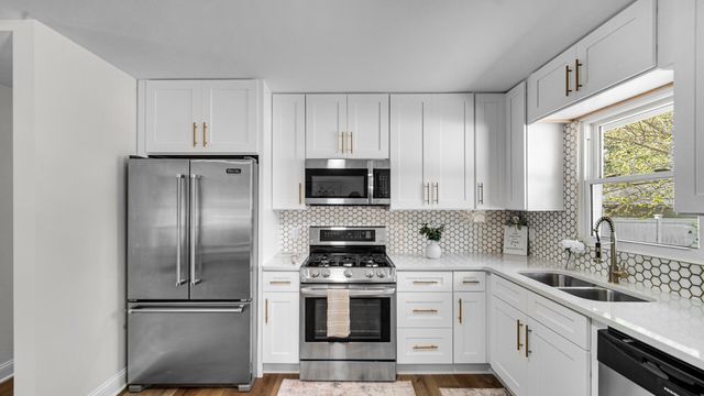 4820 E 26th Avenue, Lake Station, IN 46405