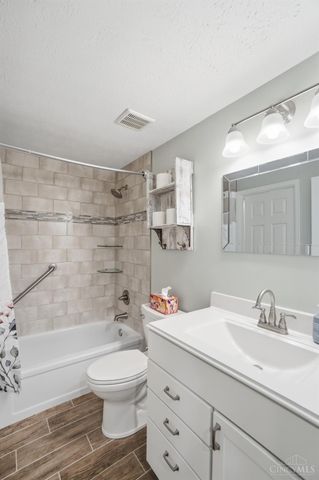 10857 Lakehurst Court, Sycamore Twp, OH 45242