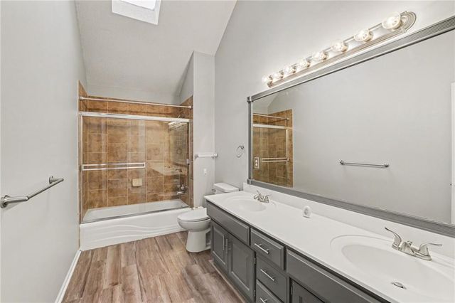 226 N Sunset Lane, Raymore, MO 64083