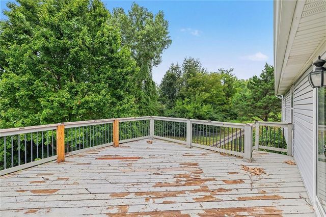 226 N Sunset Lane, Raymore, MO 64083