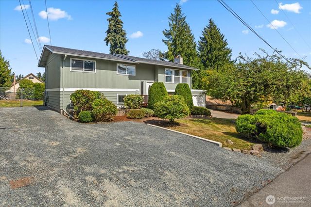 7819 225th Place SW, Edmonds, WA 98026