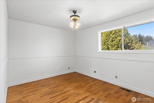 7819 225th Place SW, Edmonds, WA 98026