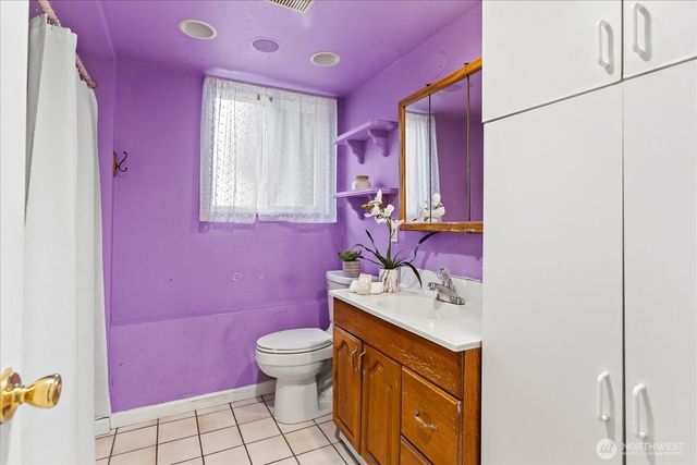 7819 225th Place SW, Edmonds, WA 98026
