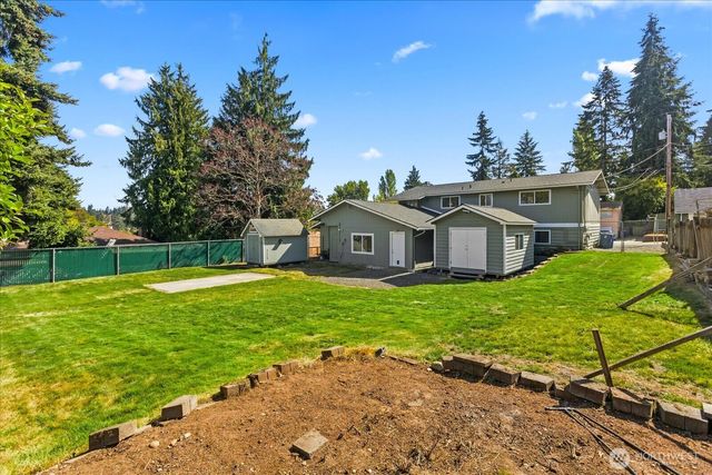 7819 225th Place SW, Edmonds, WA 98026