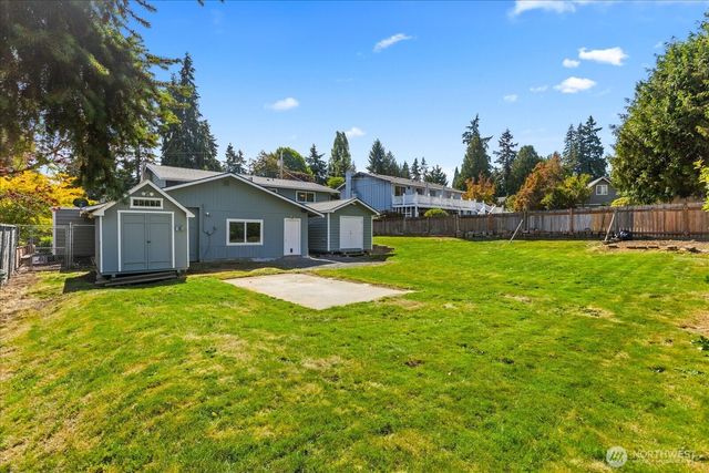 7819 225th Place SW, Edmonds, WA 98026