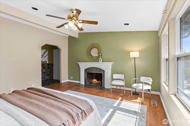 7819 225th Place SW, Edmonds, WA 98026