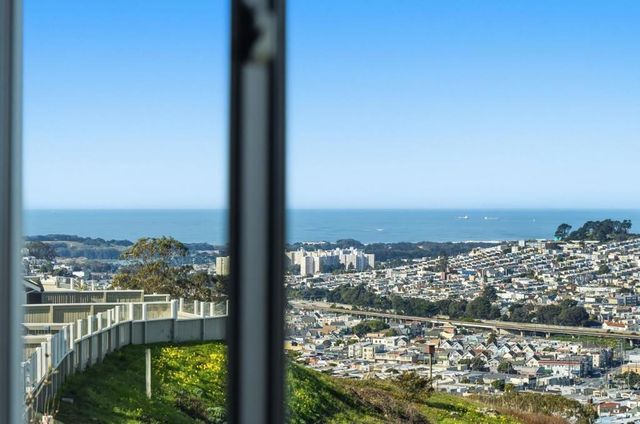 158 Treeview Drive, Daly City, CA 94014