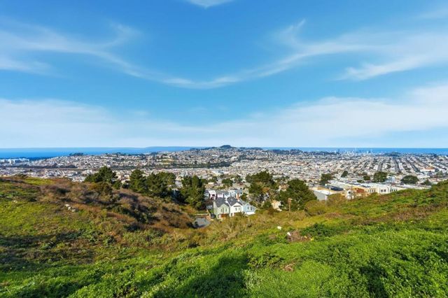 158 Treeview Drive, Daly City, CA 94014