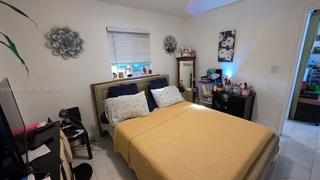 2933 NE 12th Ter, Pompano Beach, FL 33064