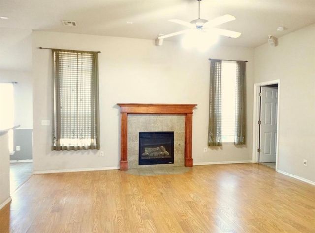 3301 Buckingham Place, Yukon, OK 73099