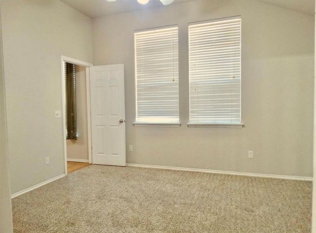3301 Buckingham Place, Yukon, OK 73099