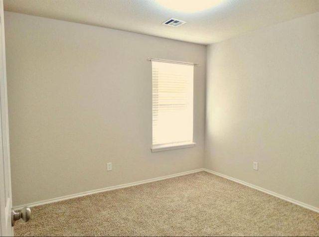 3301 Buckingham Place, Yukon, OK 73099
