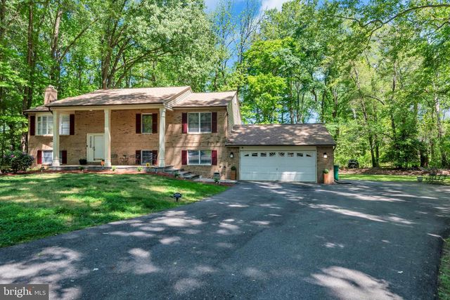 8205 SEVEN PINES LN, Waldorf, MD 20603