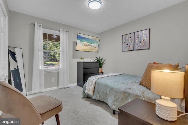 8205 SEVEN PINES LN, Waldorf, MD 20603