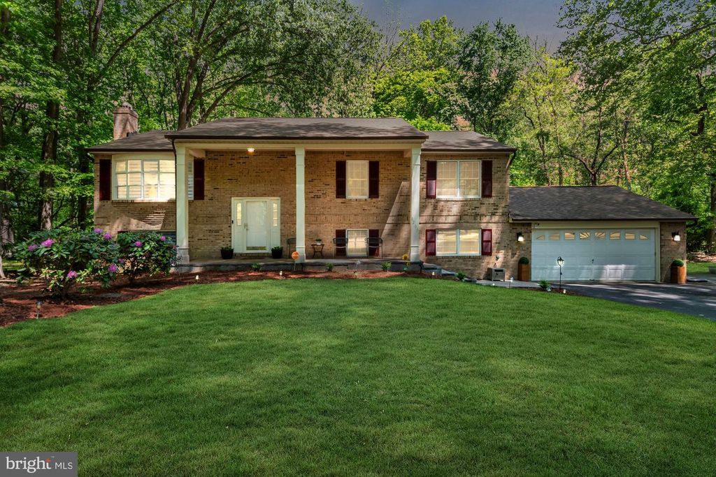 8205 SEVEN PINES LN, Waldorf, MD 20603