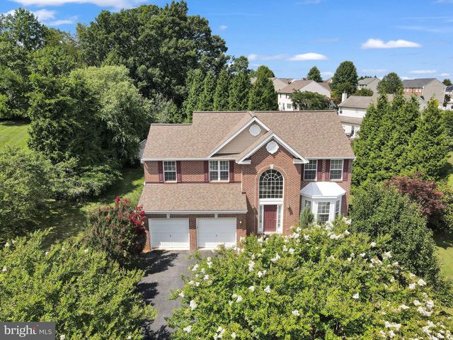 665 CLYDESDALE DR, York, PA 17402