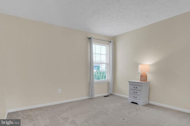665 CLYDESDALE DR, York, PA 17402