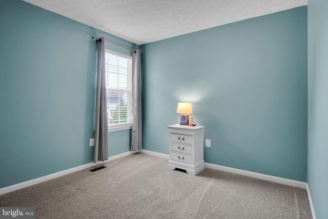 665 CLYDESDALE DR, York, PA 17402