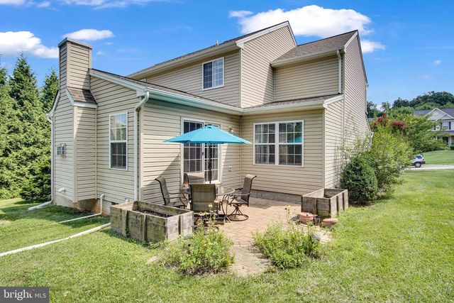 665 CLYDESDALE DR, York, PA 17402