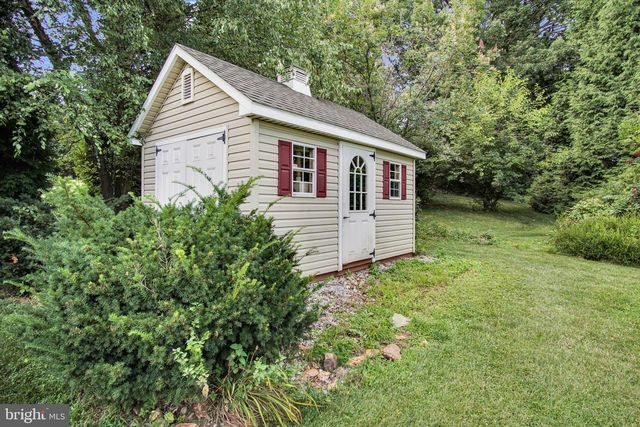 665 CLYDESDALE DR, York, PA 17402