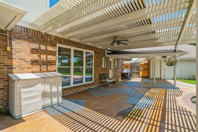 1423 Clarkdale Court, Houston, TX 77094