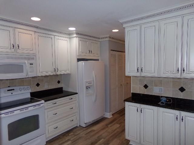 7630 BALHARBOUR DRIVE, New Port Richey, FL 34653