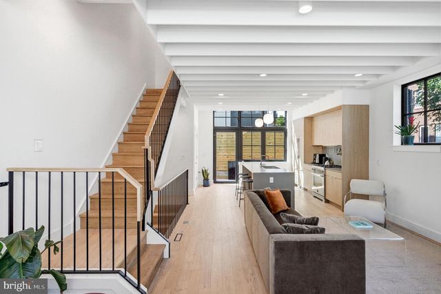 209 E WILDEY ST, Philadelphia, PA 19125