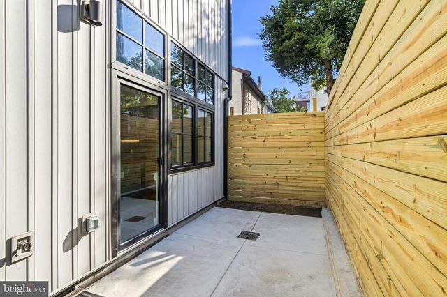209 E WILDEY ST, Philadelphia, PA 19125