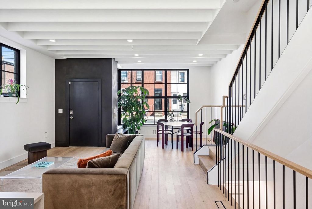 209 E WILDEY ST, Philadelphia, PA 19125