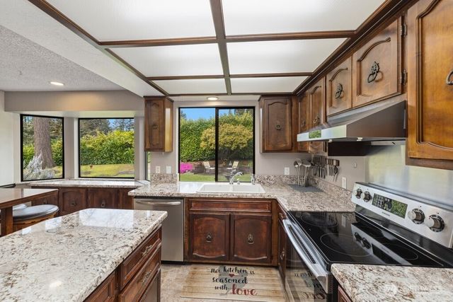 6423 76th Street Ct W, Lakewood, WA 98499