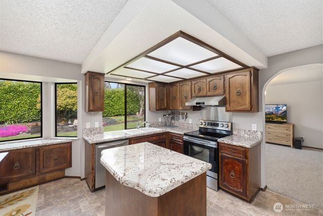 6423 76th Street Ct W, Lakewood, WA 98499