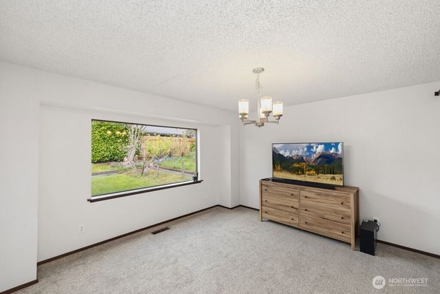 6423 76th Street Ct W, Lakewood, WA 98499