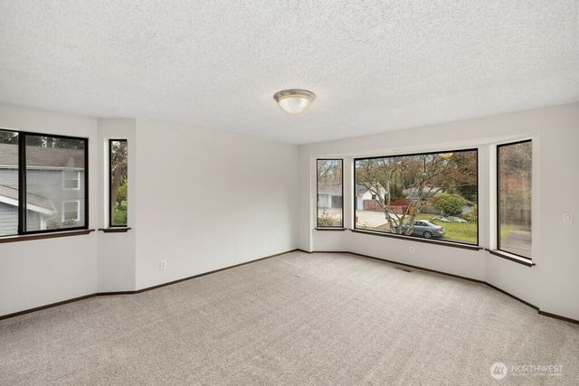 6423 76th Street Ct W, Lakewood, WA 98499