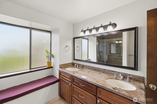 6423 76th Street Ct W, Lakewood, WA 98499