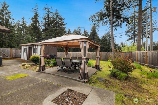 6423 76th Street Ct W, Lakewood, WA 98499