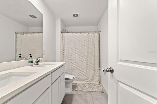 37445 SHARKS EYE LANE, Zephyrhills, FL 33541