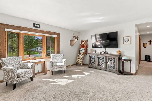 N65W28506 Fairlane DRIVE, Hartland, WI 53029