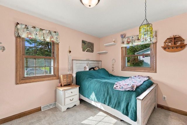N65W28506 Fairlane DRIVE, Hartland, WI 53029