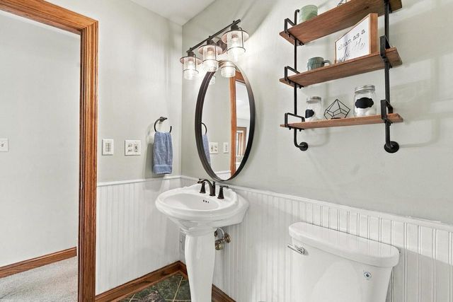 N65W28506 Fairlane DRIVE, Hartland, WI 53029