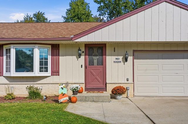 N65W28506 Fairlane DRIVE, Hartland, WI 53029