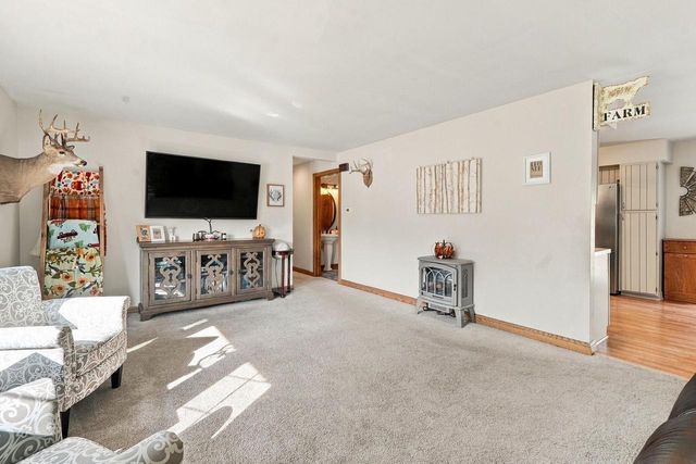 N65W28506 Fairlane DRIVE, Hartland, WI 53029