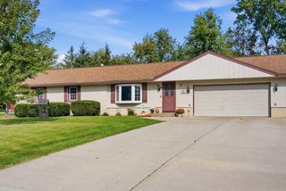 N65W28506 Fairlane DRIVE, Hartland, WI 53029