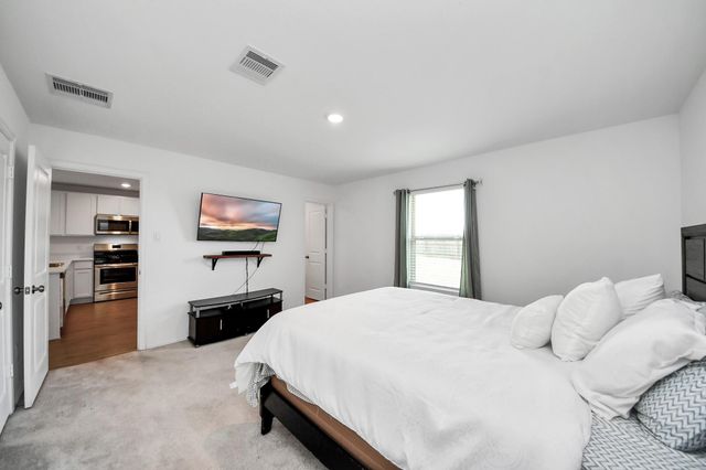9206 Burnet Fields Drive, Baytown, TX 77521