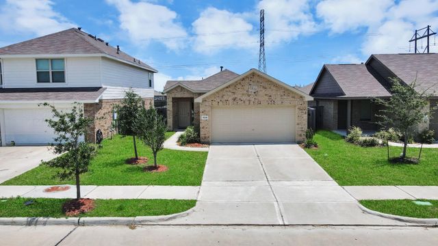 9206 Burnet Fields Drive, Baytown, TX 77521