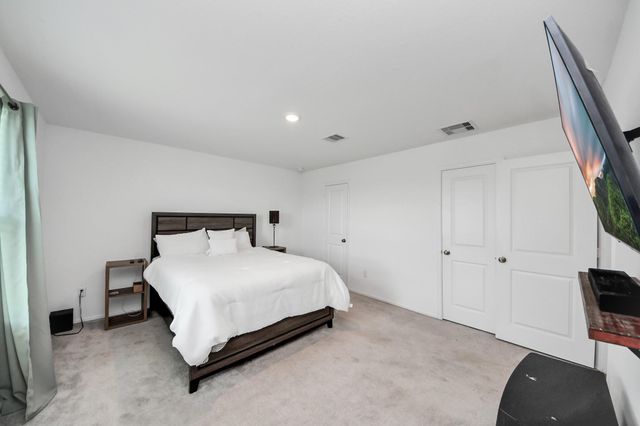9206 Burnet Fields Drive, Baytown, TX 77521
