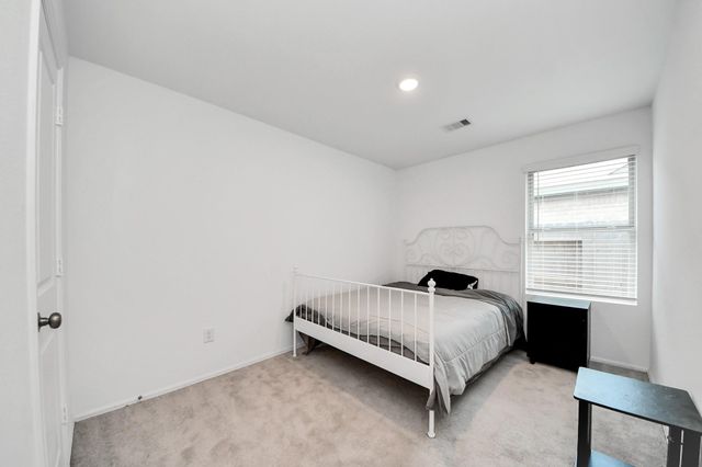 9206 Burnet Fields Drive, Baytown, TX 77521