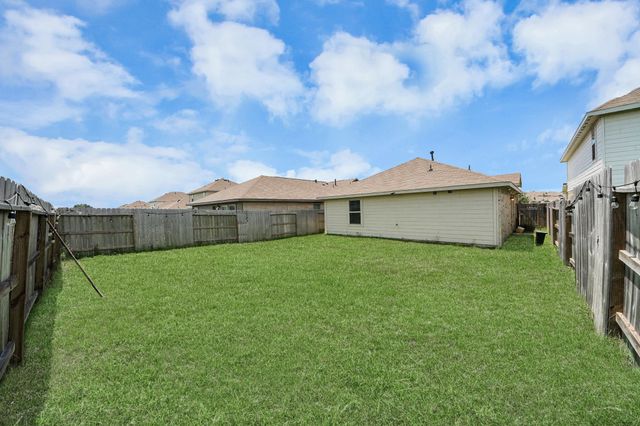 9206 Burnet Fields Drive, Baytown, TX 77521